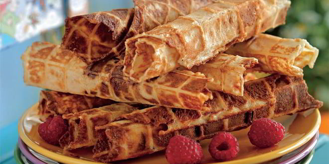 Рецепт творожных вафель с финиками