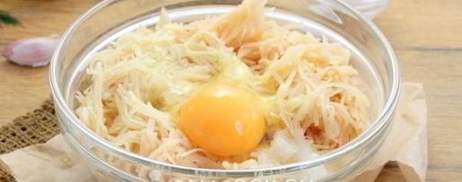 Шаг 4: вафель из картофеля с укропом