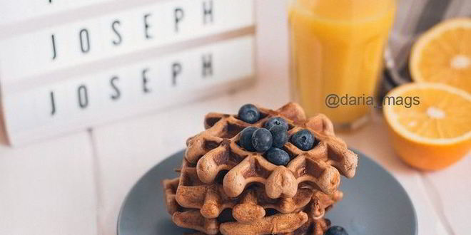 Рецепт вафель с корицей и яблочным пюре