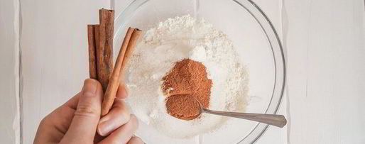 Шаг 1: вафель с корицей и яблочным пюре