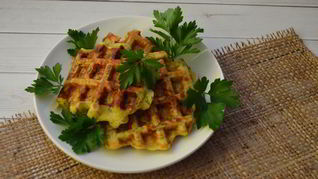 Рецепт Вафель с сыром и зеленью