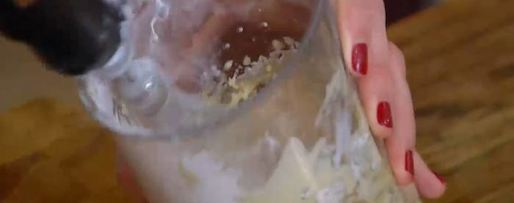 Шаг 8: фисташковых профитролей