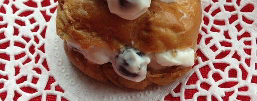 Шаг 13: клубничных профитролей с творожно-базиликовым кремом