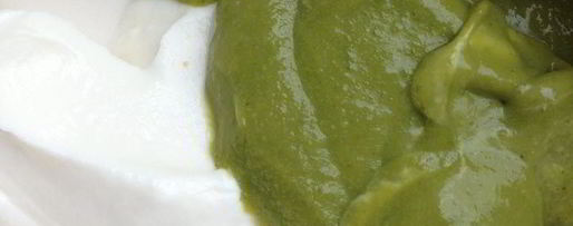 Шаг 9: клубничных профитролей с творожно-базиликовым кремом