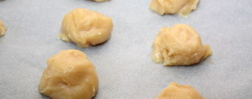 Шаг 4: круглых эклеров с заварным кремом