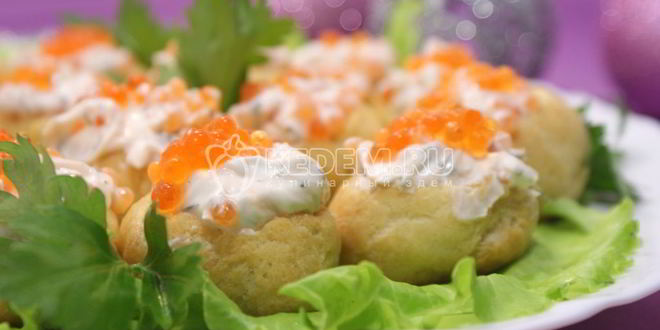 Рецепт профитролей с икрой и творожной начинкой