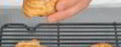 Шаг 5: профитролей с кремом из лосося