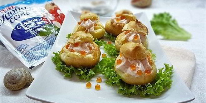 Рецепт профитролей с пармезаном и муссом из крабового мяса