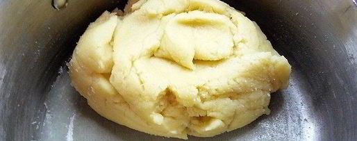 Шаг 1: профитролей с пармезаном и муссом из крабового мяса