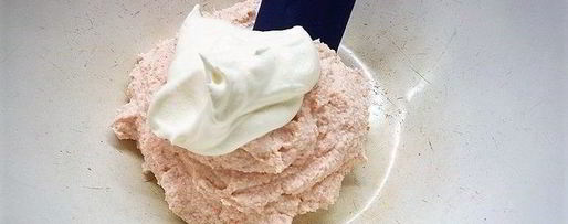 Шаг 11: профитролей с пармезаном и муссом из крабового мяса