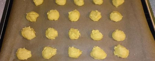 Шаг 2: профитролей с творожным сыром и семгой