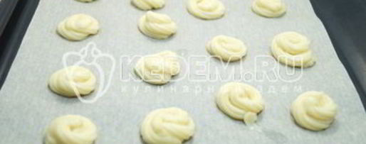 Шаг 7: профитролей царских