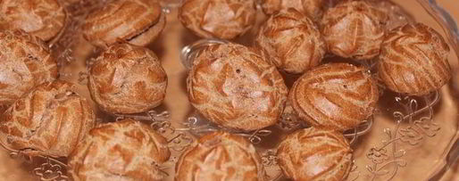 Шаг 5: шоколадных профитролей с маскарпоне