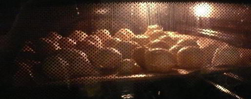 Шаг 2: торта башня из профитролей