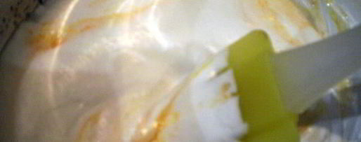 Шаг 9: торта с профитролями и хурмой