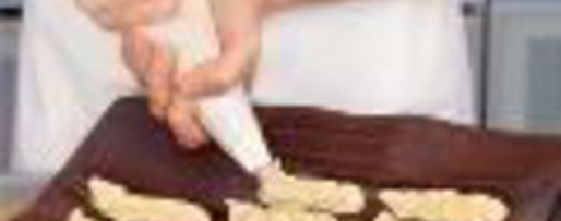 Шаг 3: эклеров из заварного теста