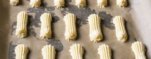 Шаг 9: эклеров с креветочным кремом и тартаром из хурмы