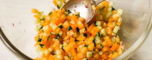 Шаг 14: эклеров с креветочным кремом и тартаром из хурмы