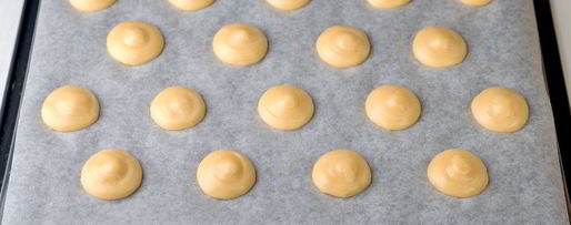 Шаг 2: закусочных профитролей с салатом из креветок и крабовых палочек