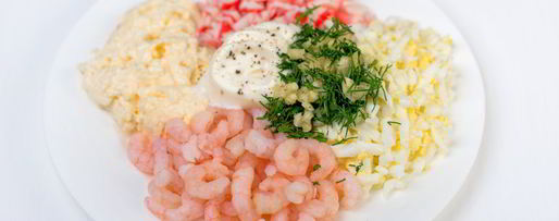 Шаг 4: закусочных профитролей с салатом из креветок и крабовых палочек