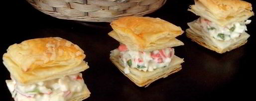 Шаг 10: закусочных слоек с крабовым мясом, сливочным сыром и зеленью