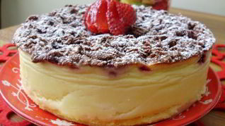 Рецепт Творожной запеканки с тертым тестом и ягодами