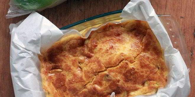 Рецепт творожной запеканки с яблоком и корицей