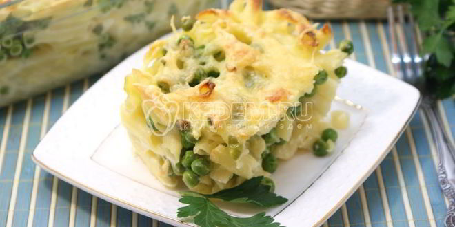 Рецепт запеканки из макарон с сыром и зеленым горошком