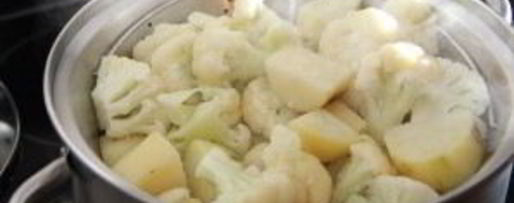 Шаг 2: запеканки из цветной капусты и картофеля