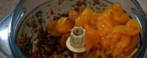 Шаг 2: аджики из алычи на зиму