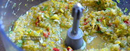 Шаг 4: аджики из слив