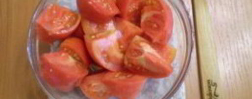 Шаг 1: аджики острой из помидоров и чеснока