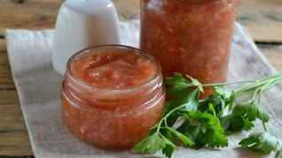 Рецепт Аджики с хреном сырая