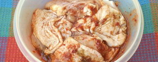 Шаг 1: куриных бедрышек запеченных с аджикой