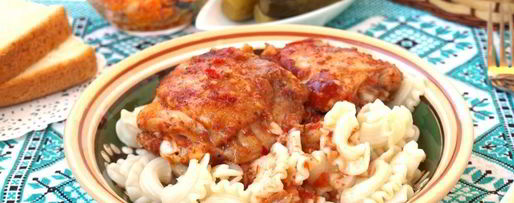 Шаг 3: куриных бедрышек запеченных с аджикой