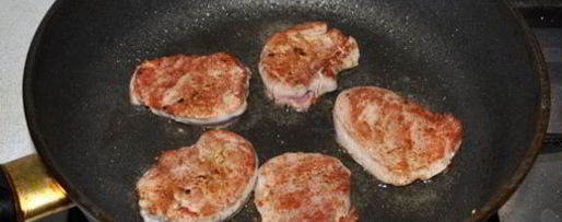 Шаг 2: медальонов из свиного филе с аджикой