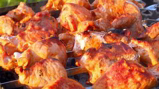 Рецепт Шашлыка из курицы с кориандром, аджикой и гвоздикой