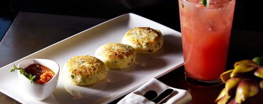 Шаг 10: соленых сырников с аджикой