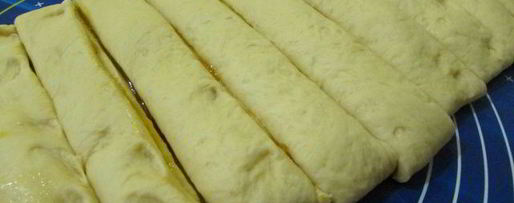 Шаг 9: булочек с абрикосовым джемом