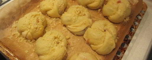 Шаг 7: булочек-узелков с джемом