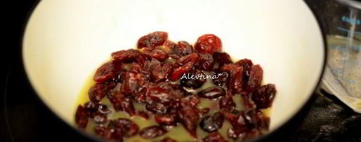 Шаг 1: клюквенного джема с апельсиновым ликером