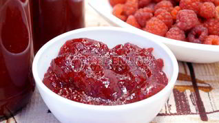 Рецепт Малинового джема без косточек