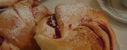 Шаг 11: постных булочек с клюквенным джемом