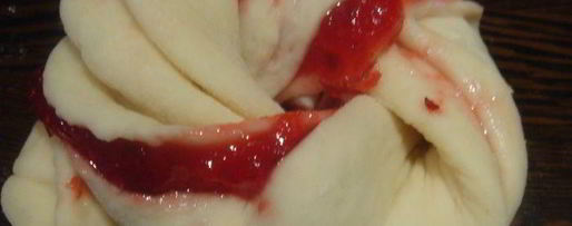 Шаг 8: постных булочек с клюквенным джемом