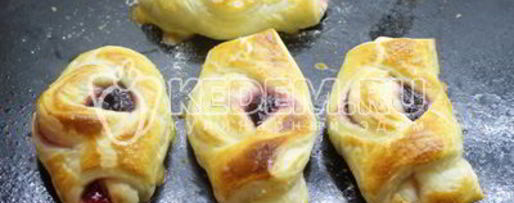 Шаг 4: расстегаев с черничным джемом