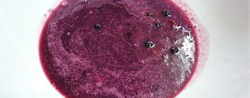 Шаг 11: шарлотта с ягодами и клубничным джемом