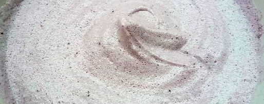 Шаг 12: шарлотта с ягодами и клубничным джемом