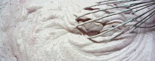 Шаг 13: шарлотта с ягодами и клубничным джемом