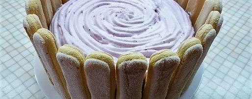 Шаг 16: шарлотта с ягодами и клубничным джемом