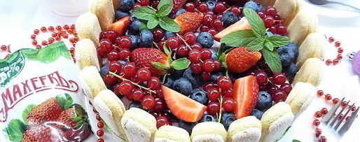 Шаг 18: шарлотта с ягодами и клубничным джемом